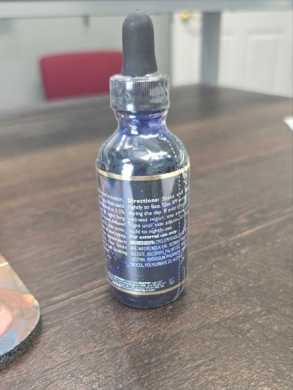 Peter Thomas Roth Retinol Fusion PM Night Serum - Blue & Gold